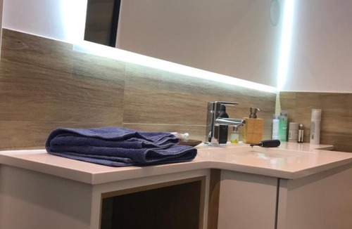 Ibarrekolanda Apartment | SMALL LuX LONG STAY PARKING FREE