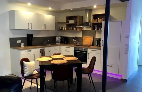 Muerlenbach Apartment | Small milk bar 6-bed vacation apartment Bathroom/WC wheelchair accessible. - Grindelborn farm,