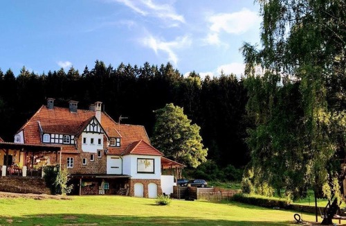 Muerlenbach Apartment | Small milk bar 6-bed vacation apartment Bathroom/WC wheelchair accessible. - Grindelborn farm,