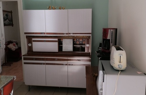 Saint-Claude Apartment | Small, peaceful apartment