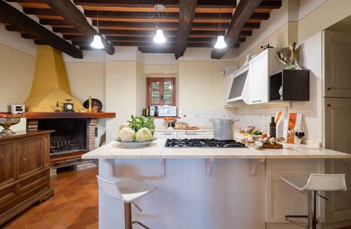 San Pietro a Cegliolo Villa | Small Poventa with beautiful swimming pool, bocce court and wood-burning oven