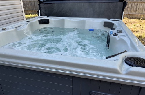 Kalkaska Cabin | Small quaint cabin with outside hot tub! sleeps 6!