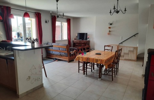 Cornillon House | Small, quiet house in the heart of a winegrowing estate.