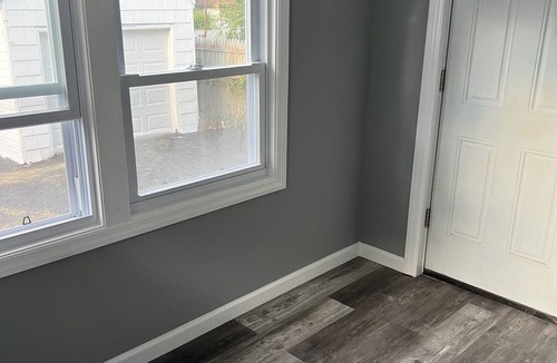 Hillside House | Small room in Hillside,NJ, Businessmen, airline employees, Traveling Nurses