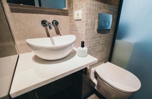 Drobeta-Turnu Severin Apartment | Small Single Room