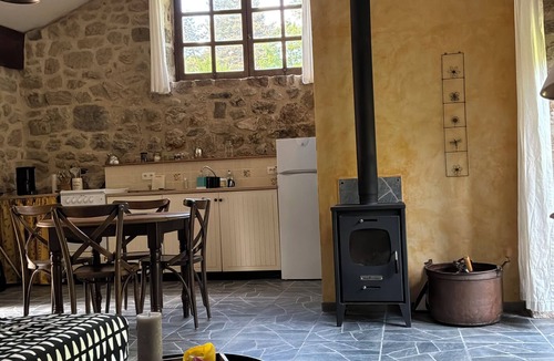 Saint-Julien-Labrousse House | Small stone cottage in the heart of nature - Ardèche Verte