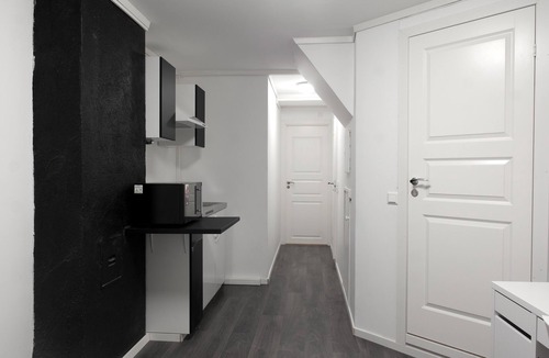 Laksevag Apartment | Small Studio, Big Comfort