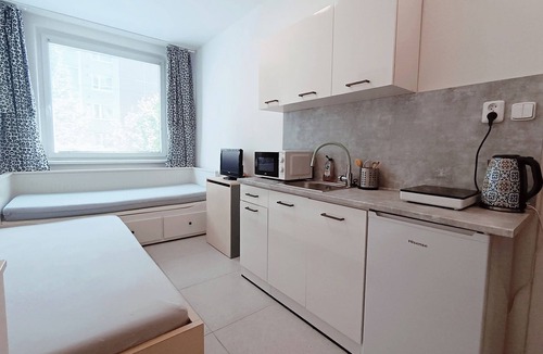 Hlubocepy Apartment | Small studio in Praguen30 minutes to the center by tram