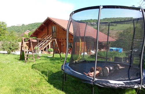 Puessans Apartment | Small studio, netflix, terrace in the middle of nature, swimming pool ✨animals accepted