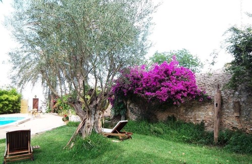 Sencelles Apartment | Small studio with garden view in the manor house with pool and garden