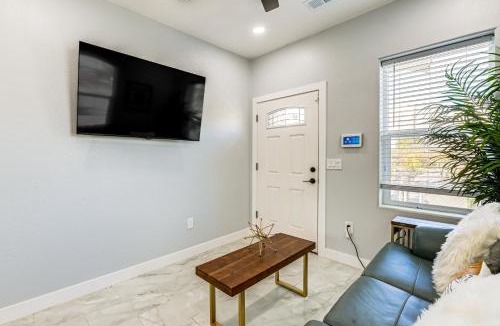Madera House | Small-Town Charm & Patio Dining: Home in Madera!
