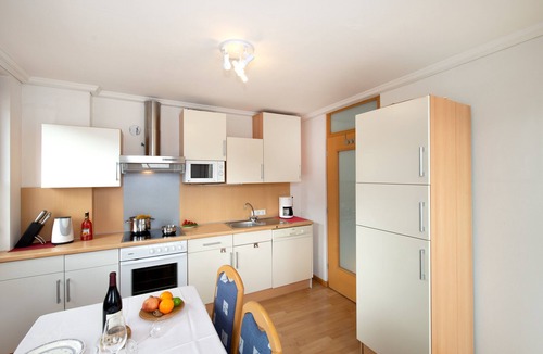 Silandro Apartment | Small town flair South Tyrol - centrally comfortable apartment about 75m² with roof terrace
