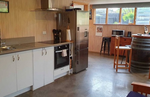 Southbridge Apartment | Small Town Getaway