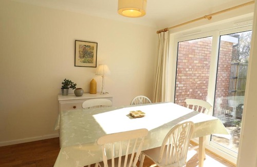 Cambridge House | Smart and Comfortable Cambridge House