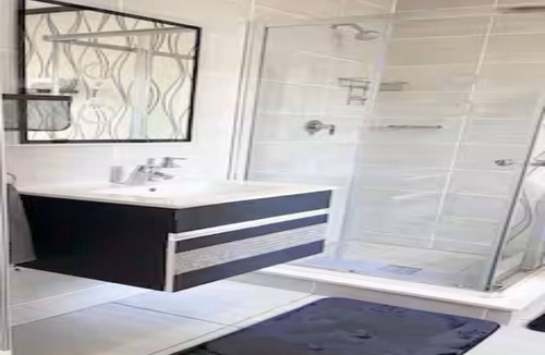 Greater Johannesburg Metropolitan Area Apartment | Smart Home Oasis & Luxury Living