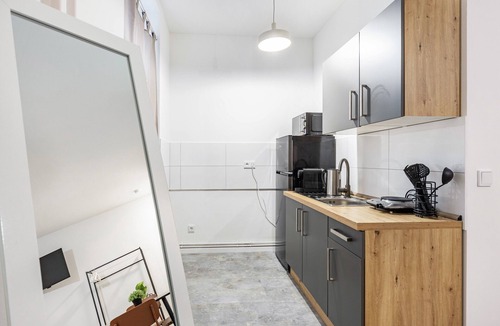 Steglitz Apartment | Smart Home Studio | Near Ku’damm Living Apartment 2 – Modern Comfort in Berlin