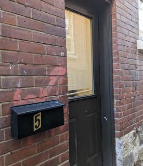 Parkdale House | Smart Home Tech Room Ideal for Knowledge Workers 10 min walk to GO Station