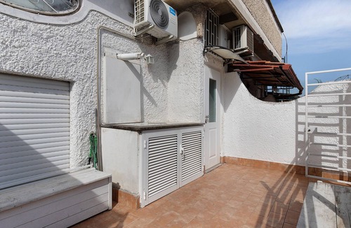 Cassia Apartment | Smart Loft Apartment with Private Terrace, Wi-Fi, and Air Conditioning
