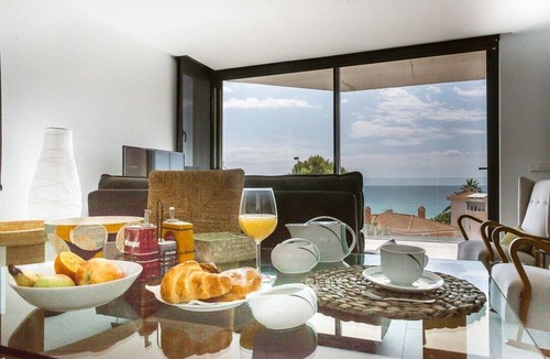 L'Albufereta Apartment | Smart sea front modern SUNNY BEACH APARTMENT