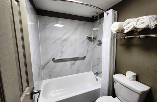 Lafayette Hotel | Smart Stay Inn