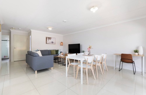 Acacia Ridge Apartment | Smart Suites Self Check-in Apartments 6 Stockport