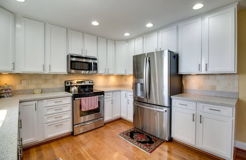 High Point House | Smith Mountain Lake Getaway w/Private Dock!