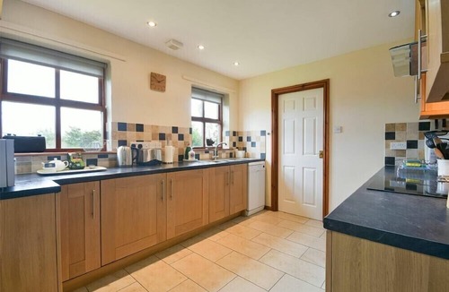 Dunstan Cottage | SMITHY COURT, family friendly, country holiday cottage in Craster