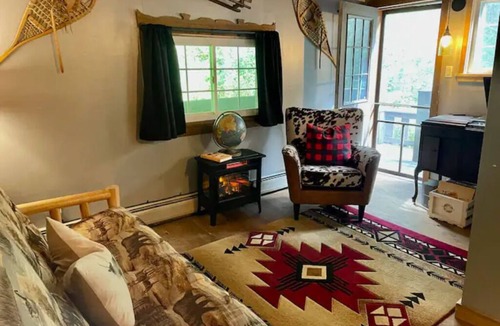 Waterbury Cabin | Smugglers' Notch - Grunberg Haus Inn & Cabins