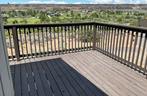 Buhl House | Snake River canyon 3 bedroom house in Buhl overlooking the river & golf course