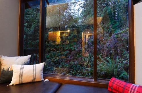 Glacier House | Snowater Nook