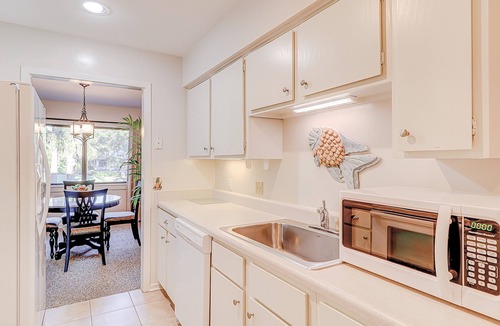 Sea Pines Villa | Snowbird-Friendly Condo with Golf View, Patio, Shared Pool/Tennis, A/C, WiFi