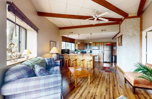 Sky Valley Cabin | Snowbird-friendly cabin with amazing mountain views, porch & central AC