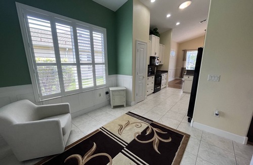 Brooksville House | Snowbirds Welcome! - Glen Lakes Golf Community Home w/Pond Views, Clubhouse, Pool, Tennis!