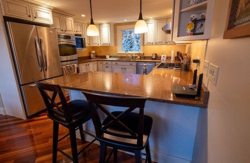 Montgomery Center House | SnowDream Chalet - Jay Peak 4 miles!