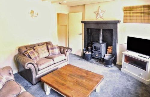 Thornton Steward House | Snowdrop Cottage