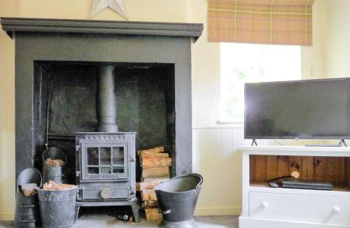 Thornton Steward House | Snowdrop Cottage