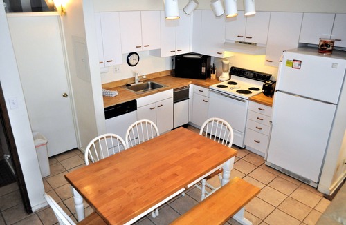 East Village at Copper Hotel | Snowflake 1 Bed plus Den 2 Bath