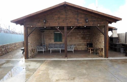 Majdal al-Shams Cabin | snowflake.golan