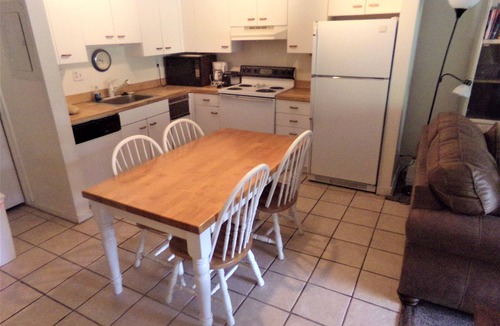 East Village at Copper Condo | Snowflake Lodge conveniently located ski in/out sleep 6 Close to Restaurants