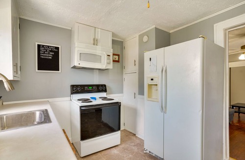 Mound Apartment | Snowmobile Trail On-Site: Lakefront Mound Apt!