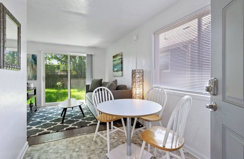 Market District Apartment | Snug Spot 68: Cozy 1-Bedroom Retreat near Downtown Eugene & Autzen!