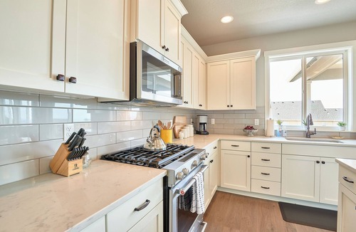 Dundee House | So Fresh & So Clean - A Brier Maison Luxury Rental