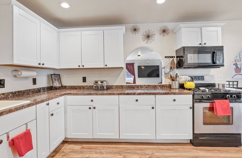 Winona House | So much Fun! Spacious Home with Amenities Galore! Pool Table, Hot-Tub, Poker