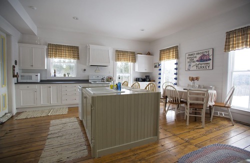 Mount Holly House | So Pretty Up Here! ~ Busy Holiday Events & Snowing, building up Everyday!