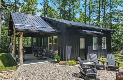 Logan Cabin | Soak. Explore. Repeat at Poplar