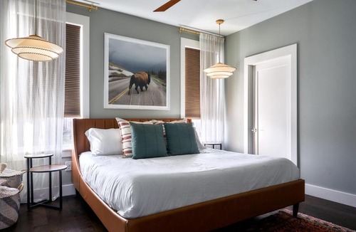 Nashville Apartment | Soaring Ceilings & King Beds Overlooking Courtyard, 1 of 7 Themed Lofts at Cowrite, Find Coffee and Tacos Downstairs, Complimentary Spin Class, Walk to Shopping in 12 South, 10 Minutes to Broadway, Parking, 24 Hr Hospitality