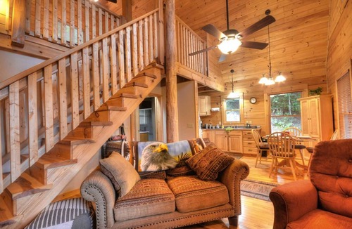 Bryson City Cabin | Soaring Eagle 1 Bedroom Cabin by Redawning