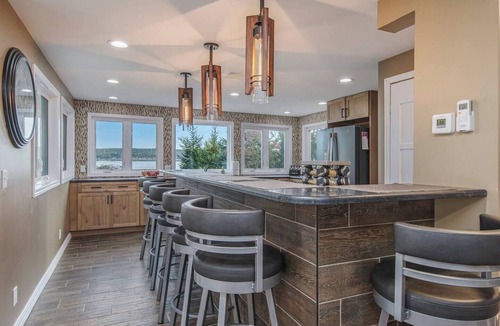 Boyne City House | Soaring Eagle: Main house+Bunkhouse: Lakefront