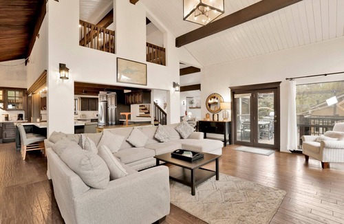 Fox Farm Cabin | Soaring Pines #2193