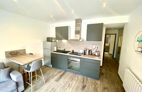 Annemasse Apartment | SOBNB PEARL - Studio Neuf avec terrasse au centre-ville